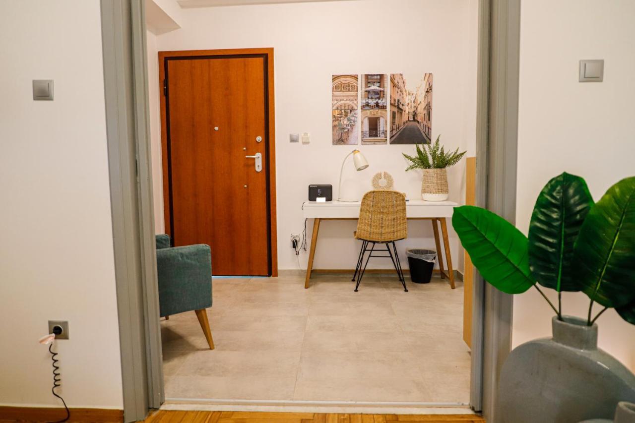 Newly Renovated Apartment 7 Min Walk From Acropolis Athens Exterior photo